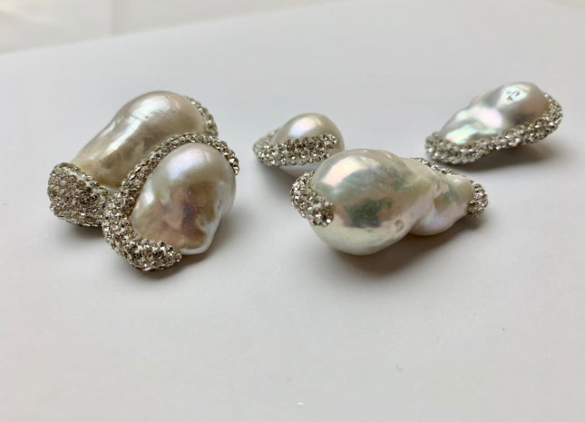 28x18x15 mm Natural White Baroque Freshwater Pearl With Pave Clear Rhinestone Pendant Bead Half Drilled Baroque Pendant #1176