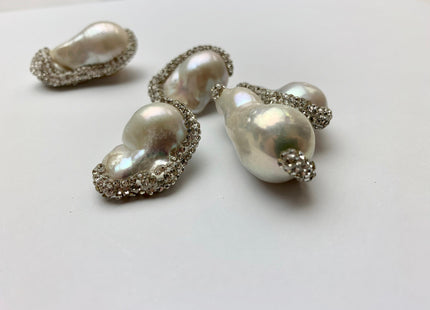 28x18x15 mm Natural White Baroque Freshwater Pearl With Pave Clear Rhinestone Pendant Bead Half Drilled Baroque Pendant #1176