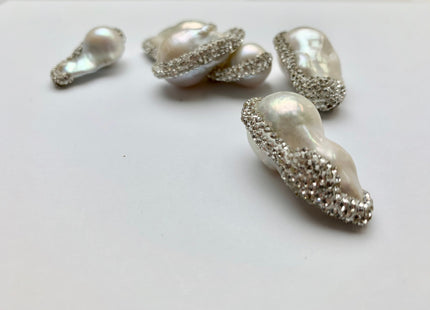 28x18x15 mm Natural White Baroque Freshwater Pearl With Pave Clear Rhinestone Pendant Bead Half Drilled Baroque Pendant #1176