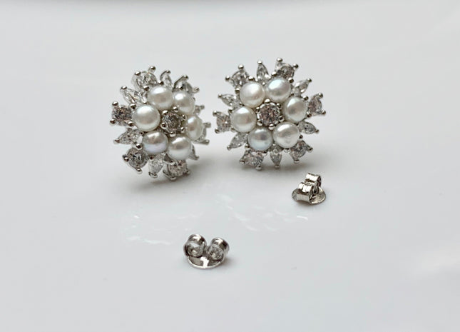 AAAAA Genuine Freshwater Pearl Earring Studs With 925 Sterling Silver/Gold Post Natural White Pearls Cluster Earring Bridal Jewelry #10047-I