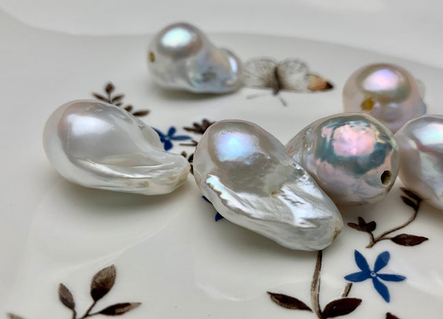 ONE Piece 17-18x25-28 mm AAA Large Hole Jumbo Natural White Baroque Pearl Beads Hole Size 2.2mm Genuine High Luster Baroque Pearls #1714
