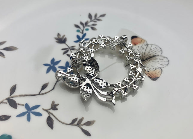 Genuine AAA Natural Freshwater Pearl Brooch Silver Color Circular Shaped Design Pendant With Butterfly Design #10027