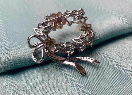 Genuine AAA Natural Freshwater Pearl Brooch Silver Color Floral Design Pendant With Carved MOP Flowers #10020