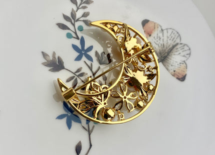 Genuine AAA Natural Freshwater Pearl Brooch Gold Color Moon Shaped Design Pendant With Carved MOP Flowers #10030