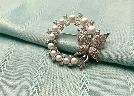 Genuine AAA Natural Freshwater Pearl Brooch Silver Color Circular Shaped Design Pendant With Butterfly Design #10027