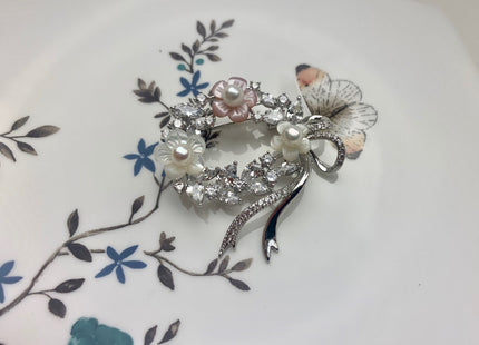 Genuine AAA Natural Freshwater Pearl Brooch Silver Color Floral Design Pendant With Carved MOP Flowers #10020