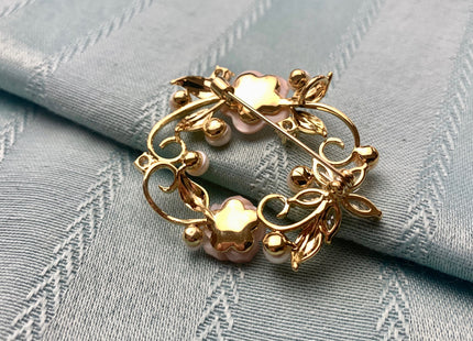 Genuine AAA Natural Freshwater Pearl Brooch Gold Color Floral Shaped Design Pendant With Carved MOP Flowers #10023