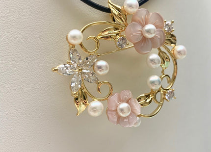 Genuine AAA Natural Freshwater Pearl Brooch Gold Color Floral Shaped Design Pendant With Carved MOP Flowers #10023