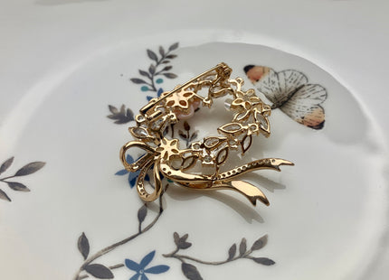Genuine AAA Natural Freshwater Pearl Brooch Gold Color Floral Design Pendant With Carved MOP Flowers #10025