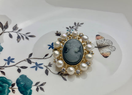 Genuine AAA Natural Freshwater Pearl Brooch Gold Color Gray Picture Setting Design Pendant With Crystal And Pearl Settings #10022
