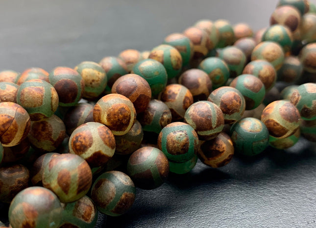 8mm 10mm DZI Tibetan Agate Faceted Round Dark Brown And Green Etched Agate Gemstone Matte Football Mala Antique Boho Beads 15 Inches #3045