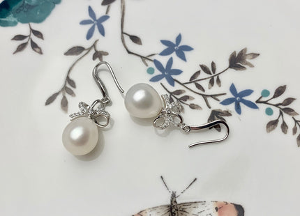 One Pair 10x11 mm AAA Natural White Freshwater Pearl Earrings With Bowtie Design 925 Sterling Silver Earrings #10050-B