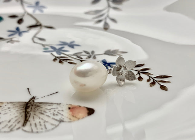 10x12mm AAA Natural White Freshwater Pearl Earrings With Classic Flower Design W/CZ 925 Sterling Silver Pearl Earrings #10055-B