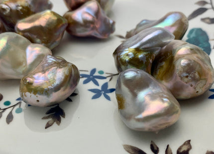 One Piece 16-21x25-30 mm AAA Very Rare Jumbo Natural Mauve Pink Baroque Pearl High Luster With Iridescent Nugget Baroque Pearl Beads #P1215