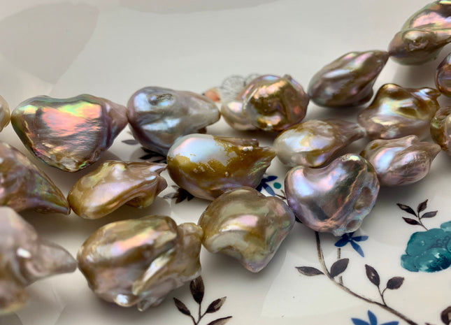 16-21x25-30mm AAA Very Rare Jumbo Natural Mauve Pink Baroque Pearl High Luster With Iridescent Color Nugget Baroque 15-16 Beads #P1215-A