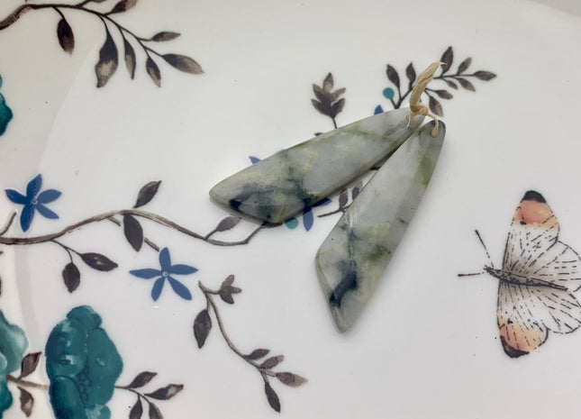 One Pair 12x43 mm Natural Serpentine Jade Top Drilled Freeform Cabochon Long Drop Matching Gray Green Jade Gemstone Earring Pendant #3315-B