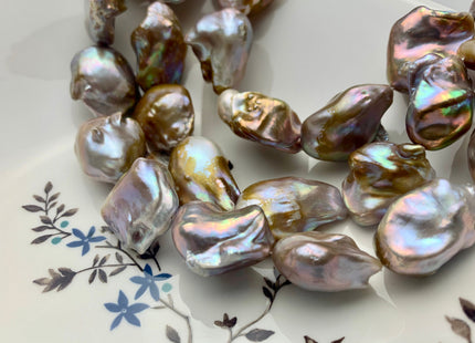 16-21x25-30mm AAA Very Rare Jumbo Natural Mauve Pink Baroque Pearl High Luster With Iridescent Color Nugget Baroque 15-16 Beads #P1215-A