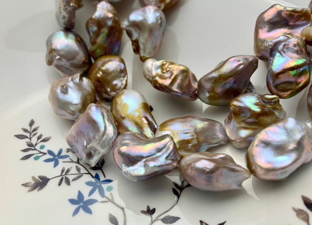 16-21x25-30mm AAA Very Rare Jumbo Natural Mauve Pink Baroque Pearl High Luster With Iridescent Color Nugget Baroque 15-16 Beads #P1215-A