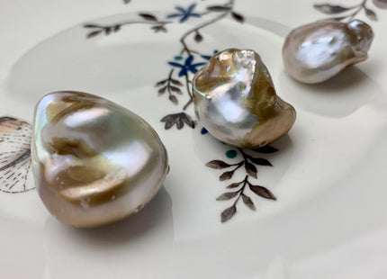 OnePiece 16-22x25-30mm AAA Large Hole Very Rare Jumbo Natural Mauve Pink Baroque Pearl High Luster With Iridescent Color Nugget Beads #P1353