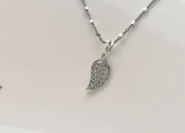 One Piece 7x13 mm 925 Sterling Silver Leaf Shape Pendant Findings Antique Bali Design Sterling Silver Pendant #10147