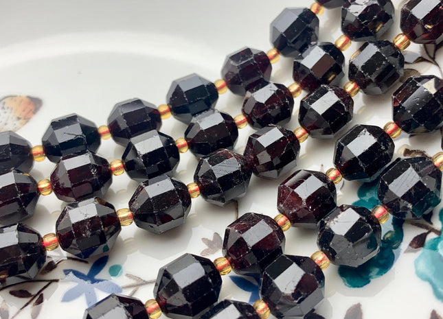 9x10mm AAA Half Strand Faceted Energy Prism Cut Garnet Gemstone Genuine Double Terminated Points Natural Red Garnet Beads 15 Pieces #3599