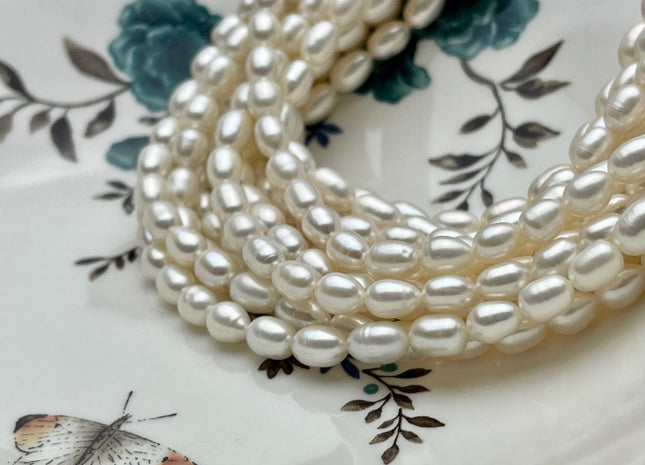 6x8-10 mm AA Natural White Rice Freshwater Pearl Beads Genuine Freshwater Rice / Oval Pearls High Luster Freshwater Pearl Beads #P1695