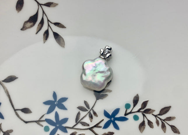 12 mm AAAA Rare Natural White Flower Coin Pearl Pendant W/925 Sterling Silver Flower Design Jewelry #P1825-A