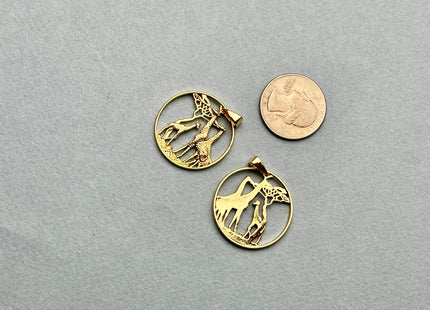 Giraffe Medallion Charm for Necklace Jewelry Making, 18K Gold Filled Charm Pendant, Antique Spotted Giraffe Charms, One Piece #CR0034