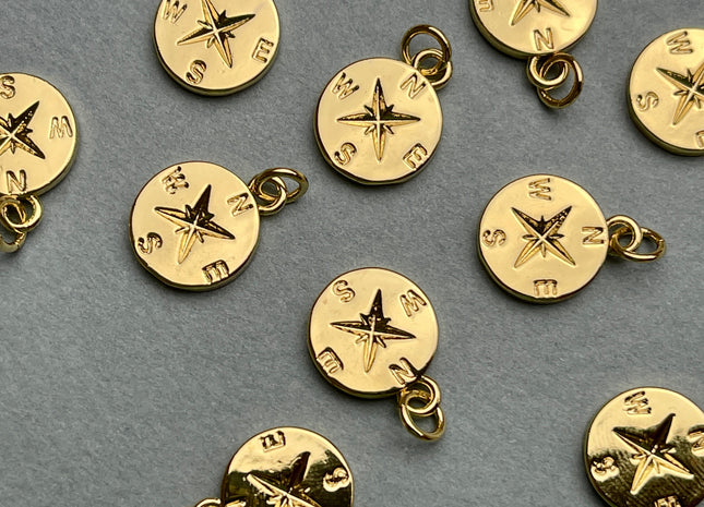 Compass Medallion Charm for Necklace Jewelry Making, 18K Gold Filled Charm Pendant, Antique Compass Charm, One Piece #CR0023