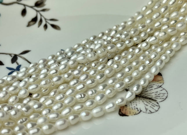 3.5-4x5 mm AA Natural White Rice Tiny Seed Freshwater Pearls Genuine Natural Rice/Oval Freshwater Pearls #P2310