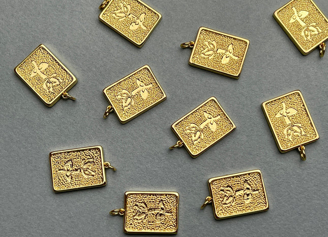 Flower Rectangular Charm for Necklace Jewelry Making, 18K Gold Filled Charm Pendant, Antique Spotted Flower Charms, One Piece #CR0011