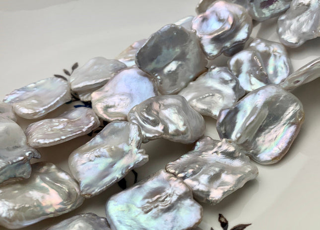 One Piece 20-25 mm AAAA Very Rare Natural Silver White Square Flat Keshi Freshwater Pearl Quality Pearl With Slightly Pink Luster #P1595