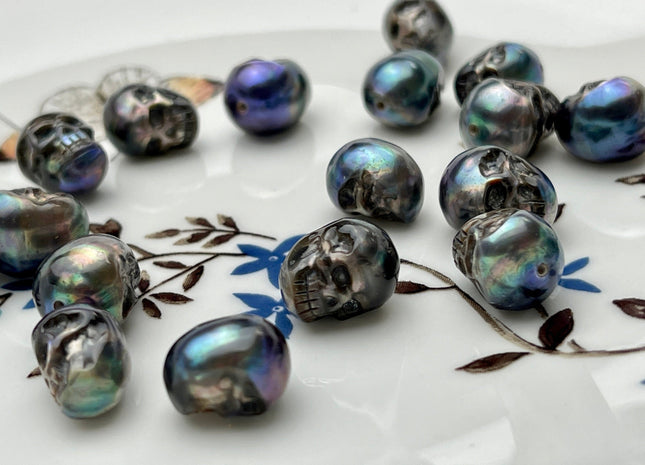 One Piece 10x11-13mm Hand Carved Skull Freshwater Pearl Genuine Peacock Black Color Top Half Drilled Pearl For DIY Earring Pendant #P1836