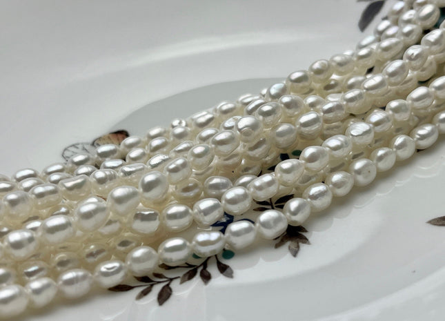 4.5-5x6 mm Natural White Rice Freshwater Pearl Genuine High Luster Pearl Beads Bridal Pearls Wholesale White Pearls 58 Beads #P1902