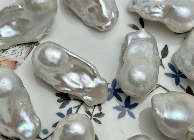 One Piece 16-27x21-38 mm AAA Very Rare Jumbo Natural White Baroque Pearl Beads High Luster White Baroque Pearl Beads #P2186