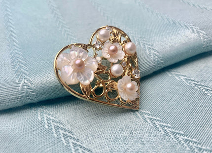 Genuine AAA Natural Freshwater Pearl Brooch Gold Color Heart Shaped Design Pendant With Carved MOP Flowers #10032