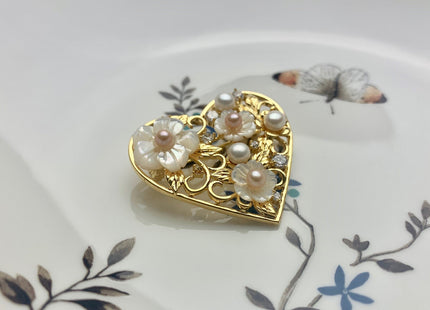 Genuine AAA Natural Freshwater Pearl Brooch Gold Color Heart Shaped Design Pendant With Carved MOP Flowers #10032