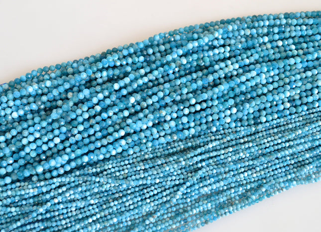 WHOLESALE Natural Gemstone Good Quality Apatite Natural Color Faceted Round Shape 2.5mm OR 4mm #2056