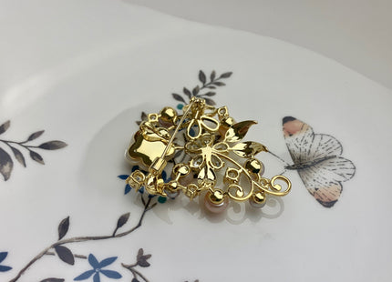 Genuine AAA Natural Freshwater Pearl Brooch Gold Color Floral Design Pendant With Carved MOP Flowers #10029
