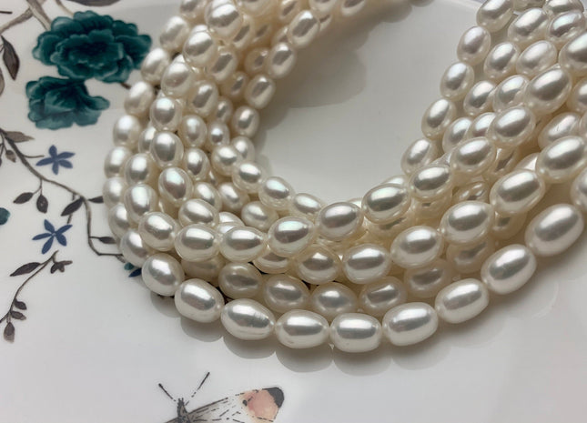 7.5-8x10-11 mm AAAA Natural White Rice Shape Freshwater Pearl Beads Genuine Rice/Oval High Quality Smooth Freshwater Pearl 38 Pieces #P1433