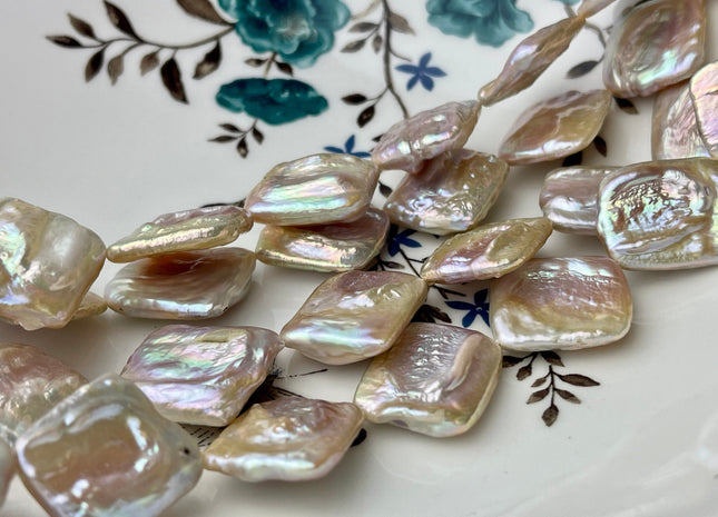 Gray And Natural Pink AA Freshwater Diamond Coin Pearl Pink and Silver Color Size Approx. 24-26mm #708