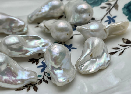 One Piece 16-27x21-38 mm AAA Very Rare Jumbo Natural White Baroque Pearl Beads High Luster White Baroque Pearl Beads #P2186