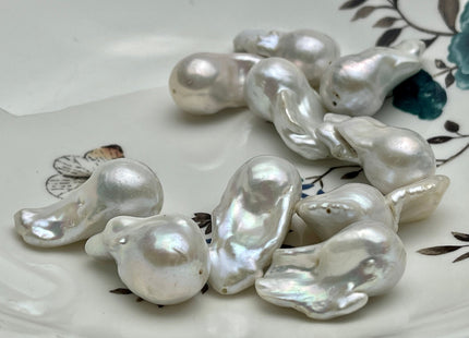 One Piece 16-27x21-38 mm AAA Very Rare Jumbo Natural White Baroque Pearl Beads High Luster White Baroque Pearl Beads #P2186