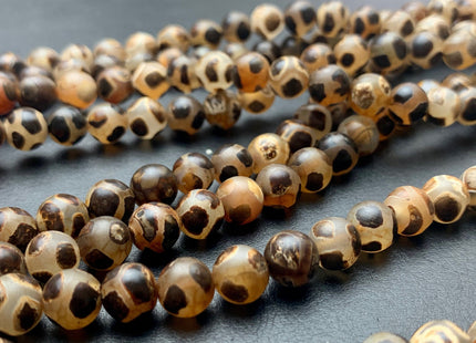 8 mm AAA DZI Tibetan Agate Faceted Round Light Gray Brown Etched Agate Gemstone Matte Football Mala Antique Boho Beads 15 Inches #3030