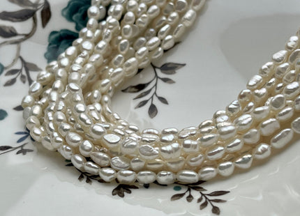2.5-3.5x4-5 mm AAA Natural White Color Smooth Rice Nugget Freshwater Pearl Beads Genuine White High Luster Tiny Rice Nugget Pearls #P2036
