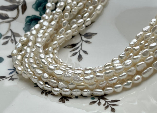 2.5-3.5x4-5 mm AAA Natural White Color Smooth Rice Nugget Freshwater Pearl Beads Genuine White High Luster Tiny Rice Nugget Pearls #P2036
