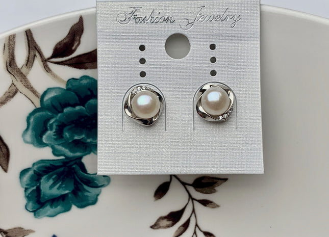 AAA 6 mm Natural White Round Button Freshwater Pearl Earrings With Crest Design 925 Sterling Silver Earrings #10053-B