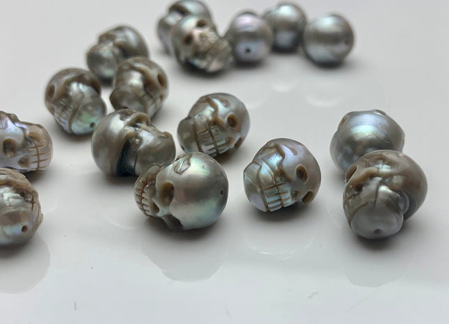 One Piece 9-11x11-14 mm Hand Carved Skull Gray Freshwater Pearl Beads Genuine Dark Gray Pearl For DIY Earring Pendant Jewelry #P1197