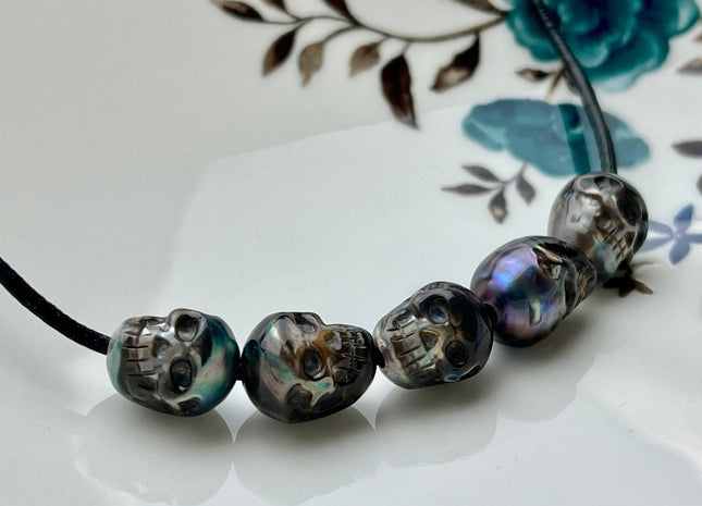 One Piece 10x11-13mm Hand Carved Skull Large Hole Freshwater Pearl Genuine Peacock Black Hole Size 2.1mm For DIY Earring Pendant #P1837