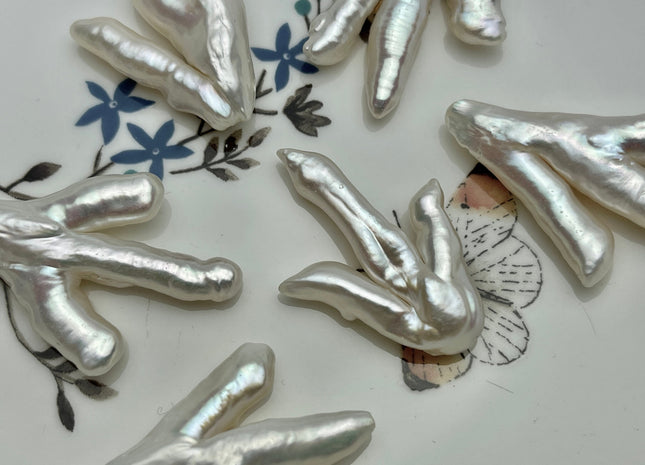 20-25x35-40mm AAA Rare Natural White Chicken Feet Shape Genuine Top Drilled High Luster Biwa Pearl Beads #P2337
